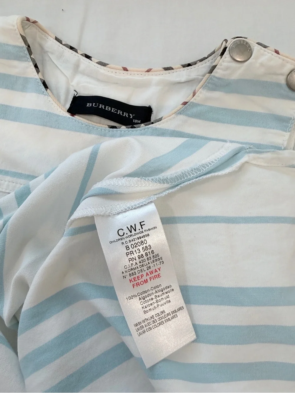 Burberry authentic kids